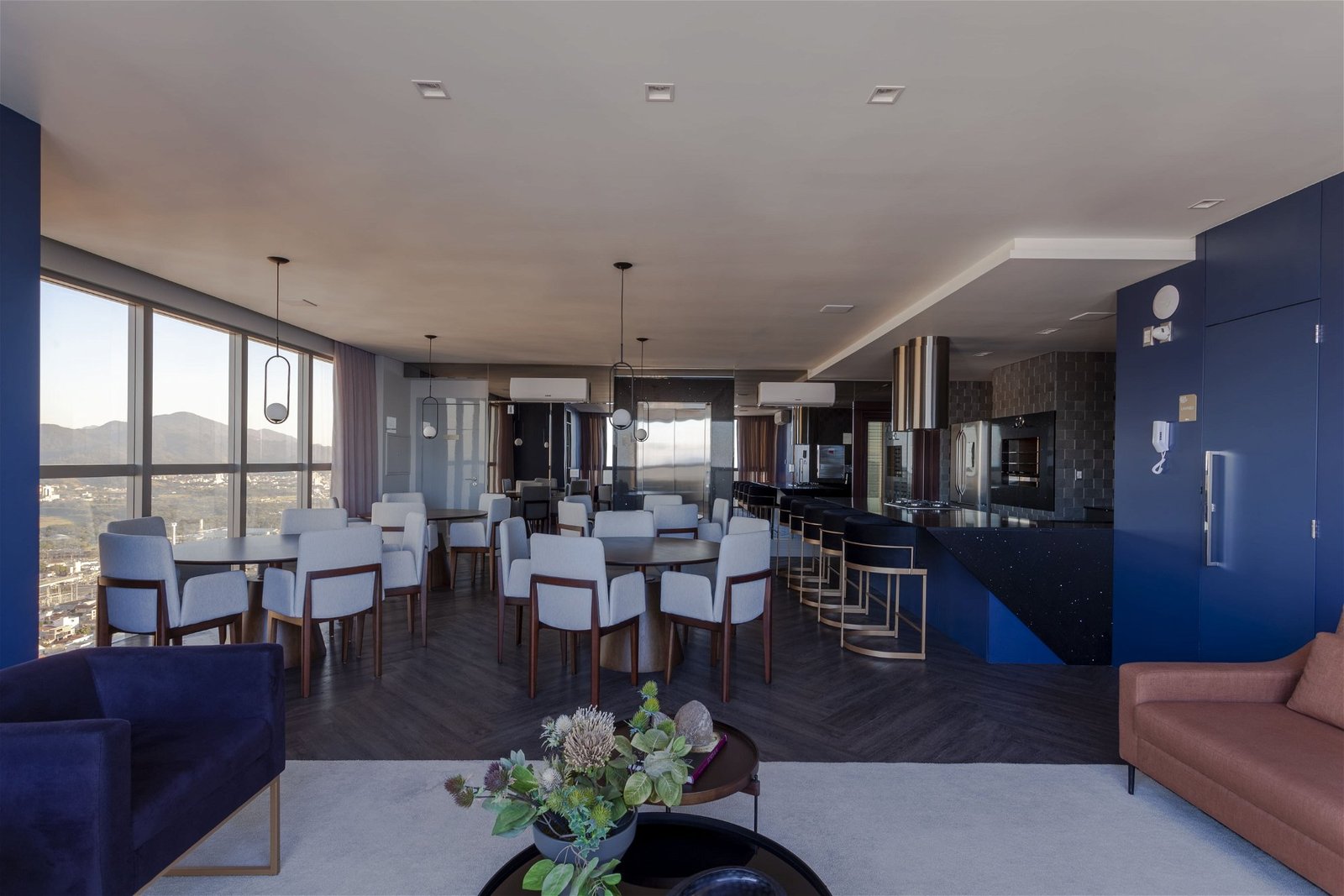 4 Bed, 5 Bath, ApartmentFor Sale, Centro, Santa Catarina, 88330-394