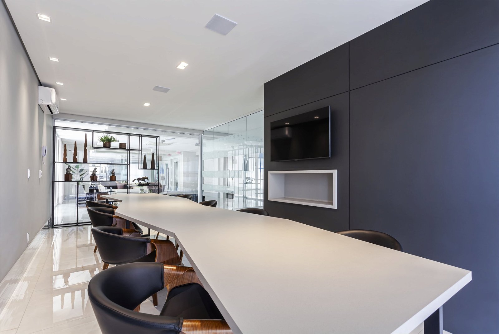 4 Bed, 5 Bath, ApartmentFor Sale, Centro, Santa Catarina, 88330-394