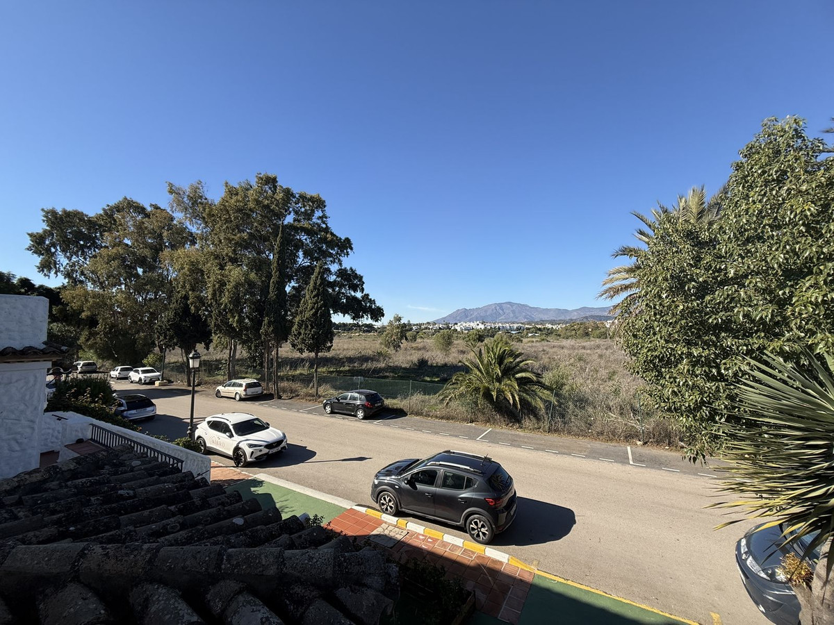 3 Bed, 2 Bath, HouseFor Sale, El Paraiso, Malaga