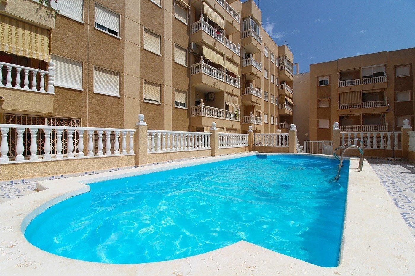2 Bed, 1 Bath, ApartmentFor Sale, Torrevieja, Alicante