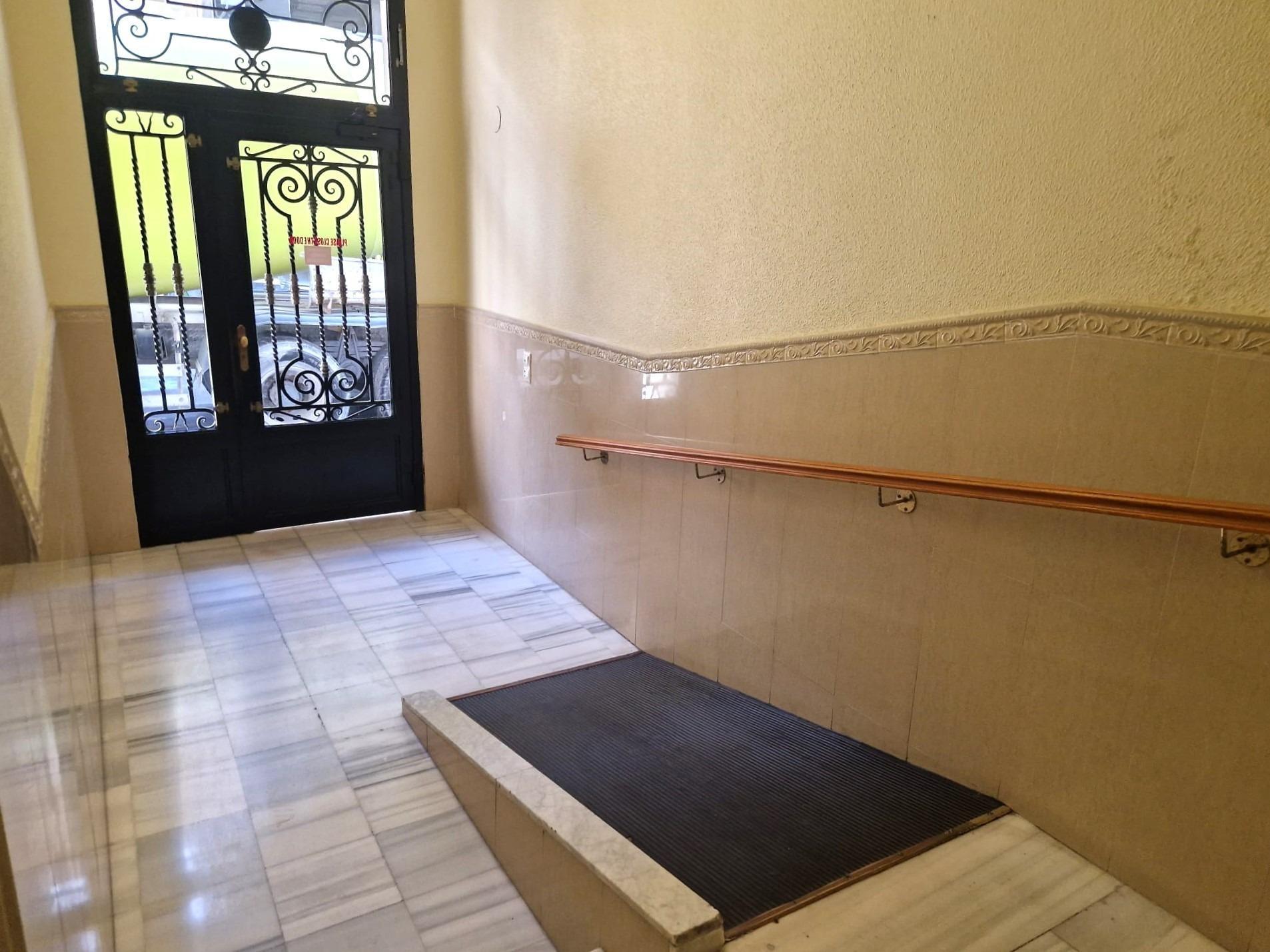 2 Bed, 1 Bath, ApartmentFor Sale, Torrevieja, Alicante