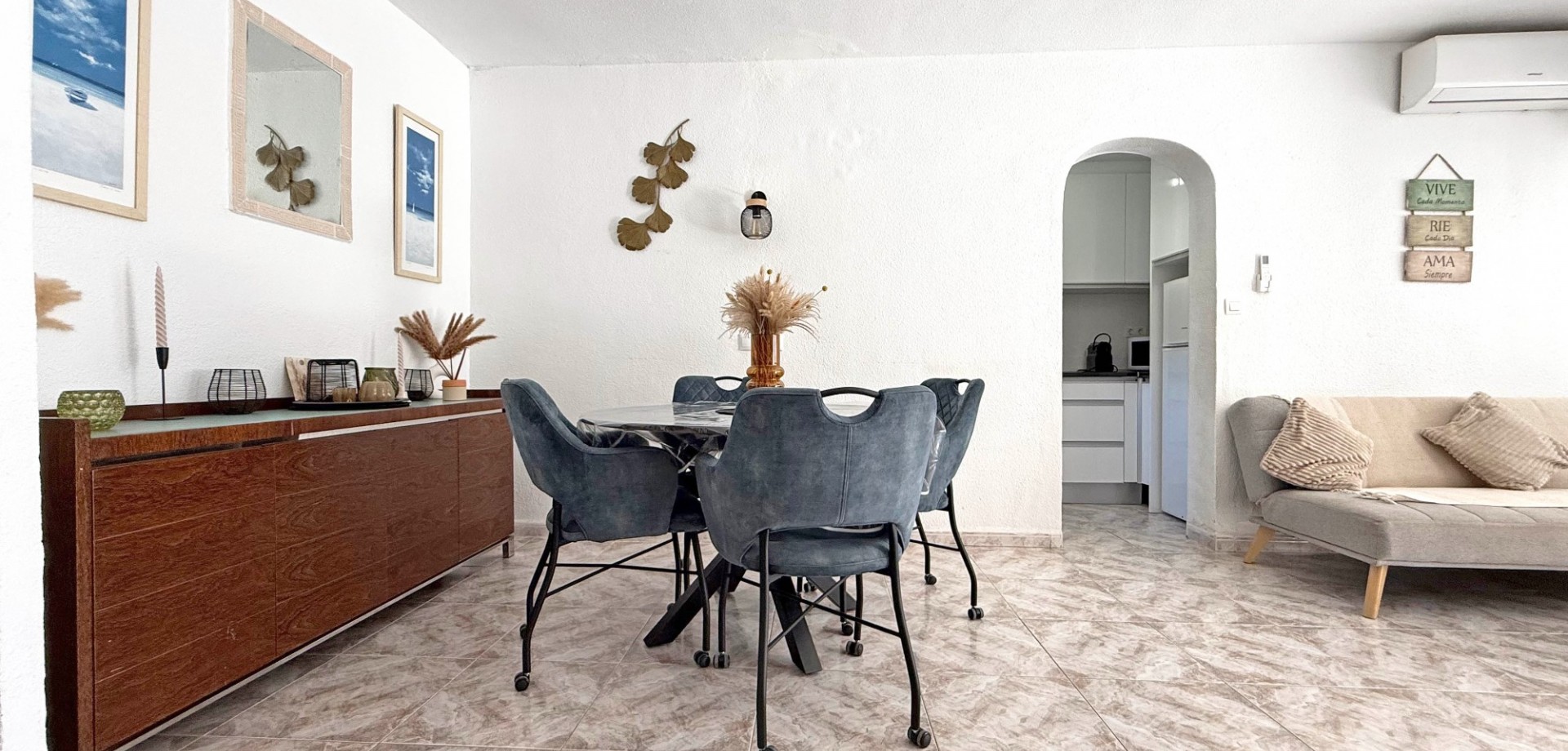 2 Bed, 1 Bath, ApartmentFor Sale, Torrevieja, Alicante