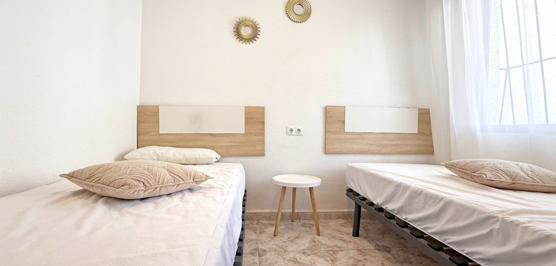 2 Bed, 1 Bath, ApartmentFor Sale, Torrevieja, Alicante