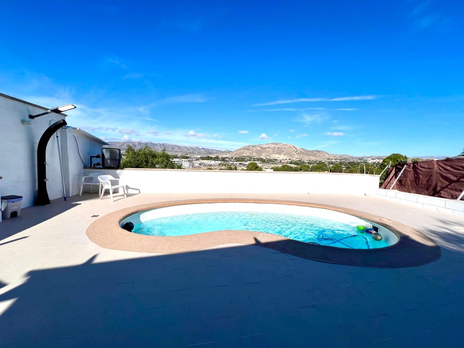 4 Bed, 5 Bath, HouseFor Sale, Elda, Alicante