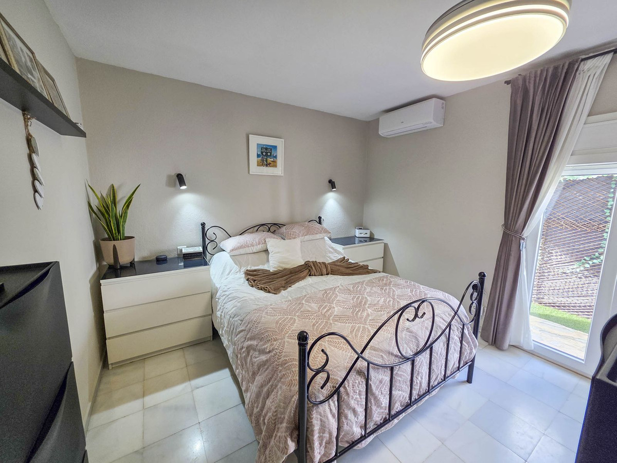 4 Bed, 3 Bath, HouseFor Sale, La Duquesa, Malaga