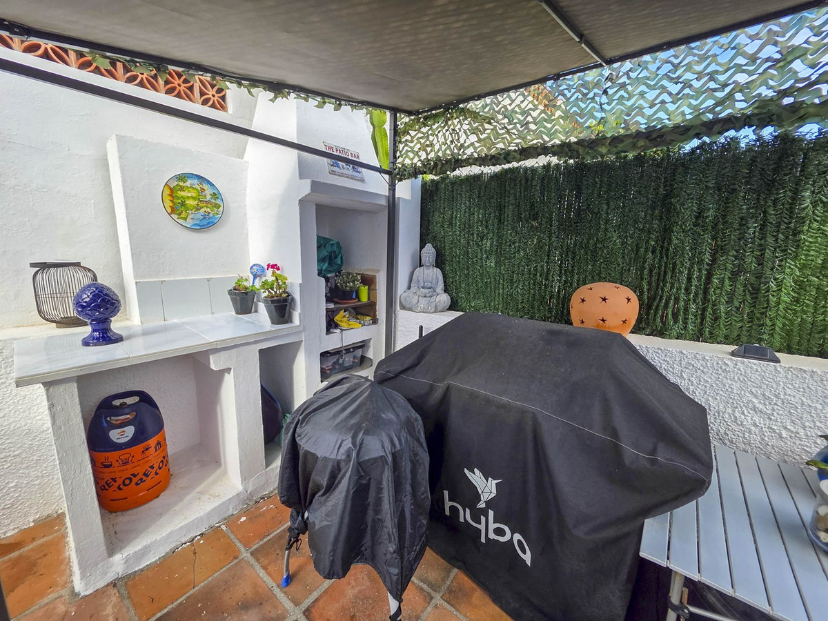 4 Bed, 3 Bath, HouseFor Sale, La Duquesa, Malaga