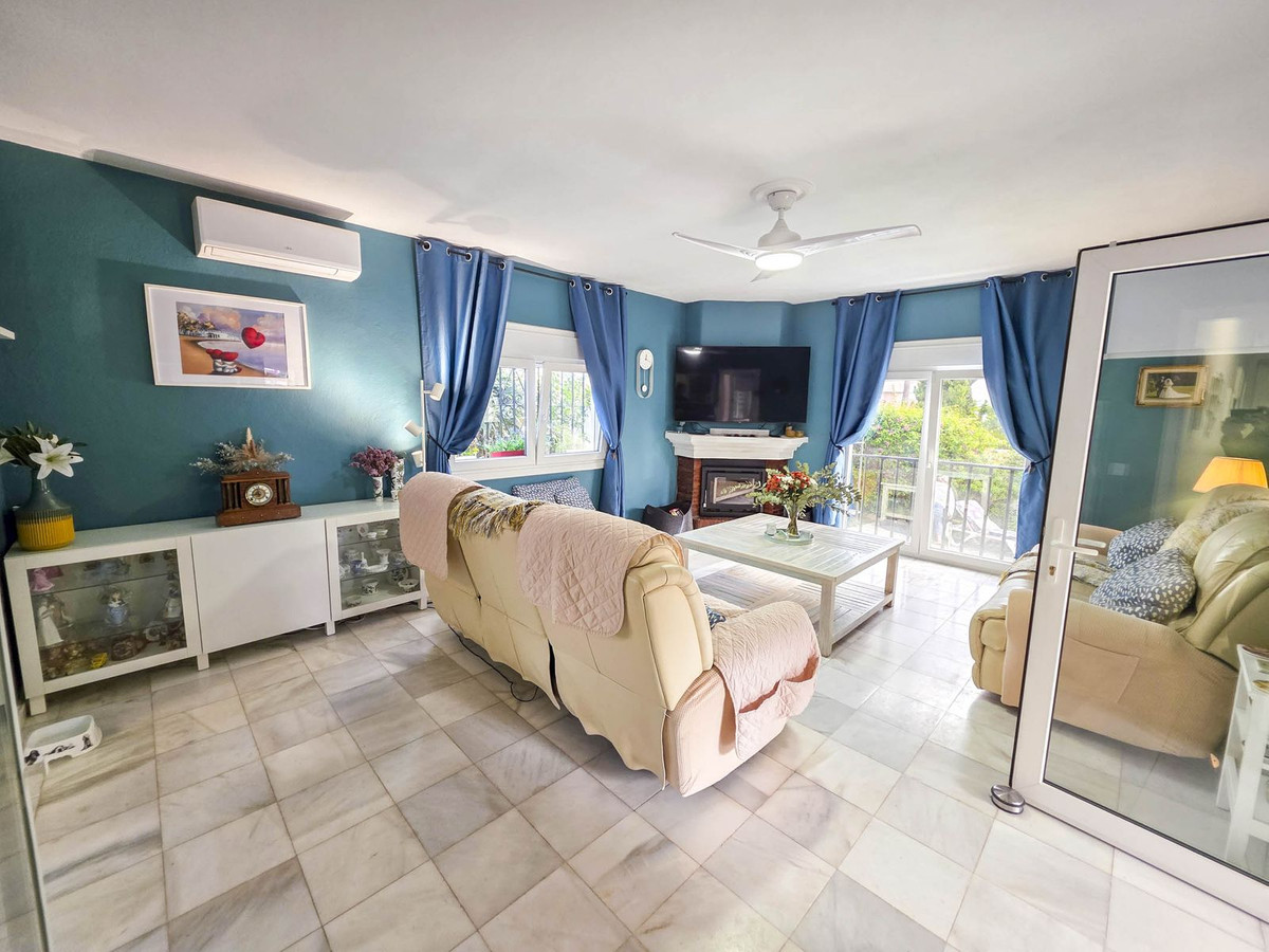 4 Bed, 3 Bath, HouseFor Sale, La Duquesa, Malaga