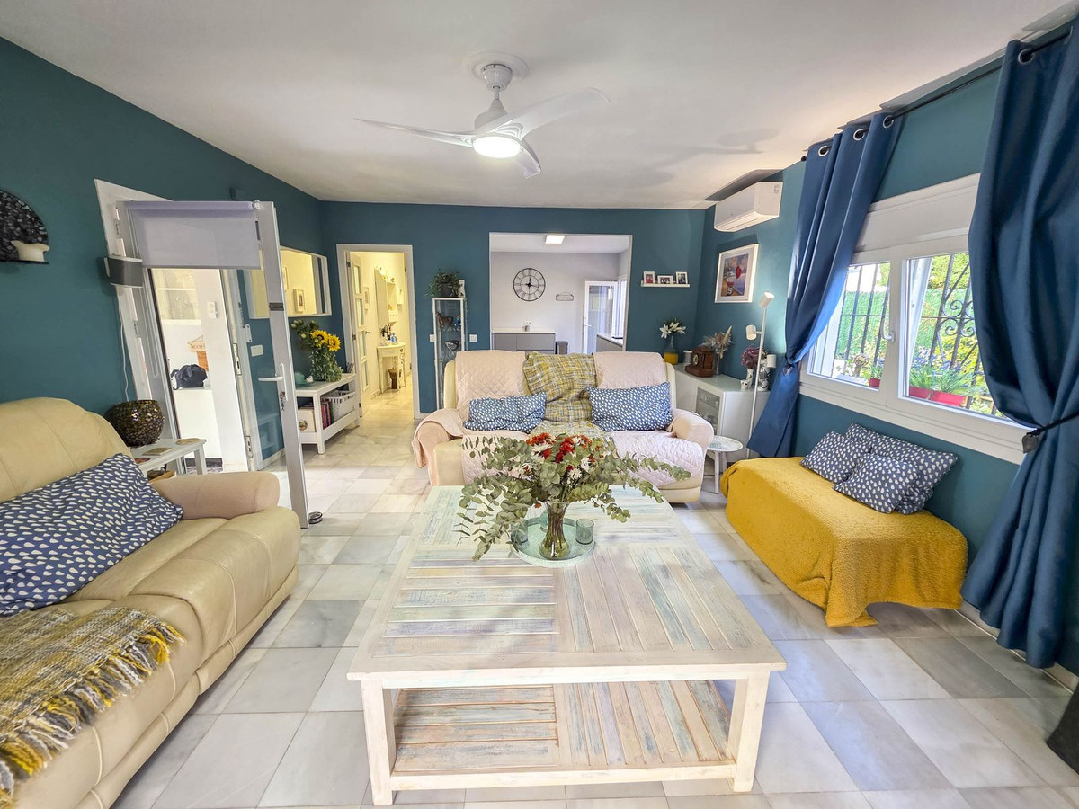 4 Bed, 3 Bath, HouseFor Sale, La Duquesa, Malaga