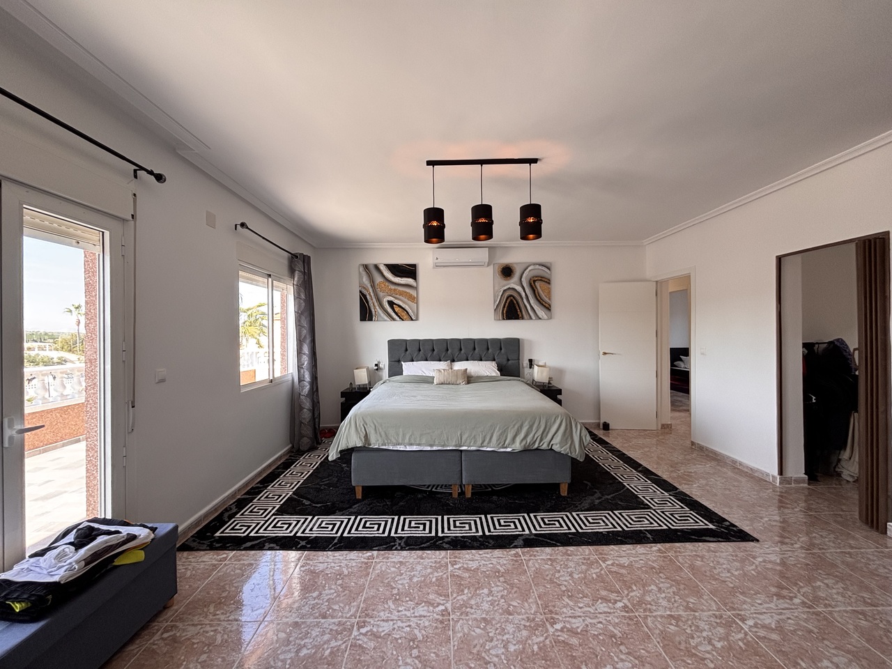 5 Bed, 3 Bath, HouseFor Sale, Benijofar, Alicante