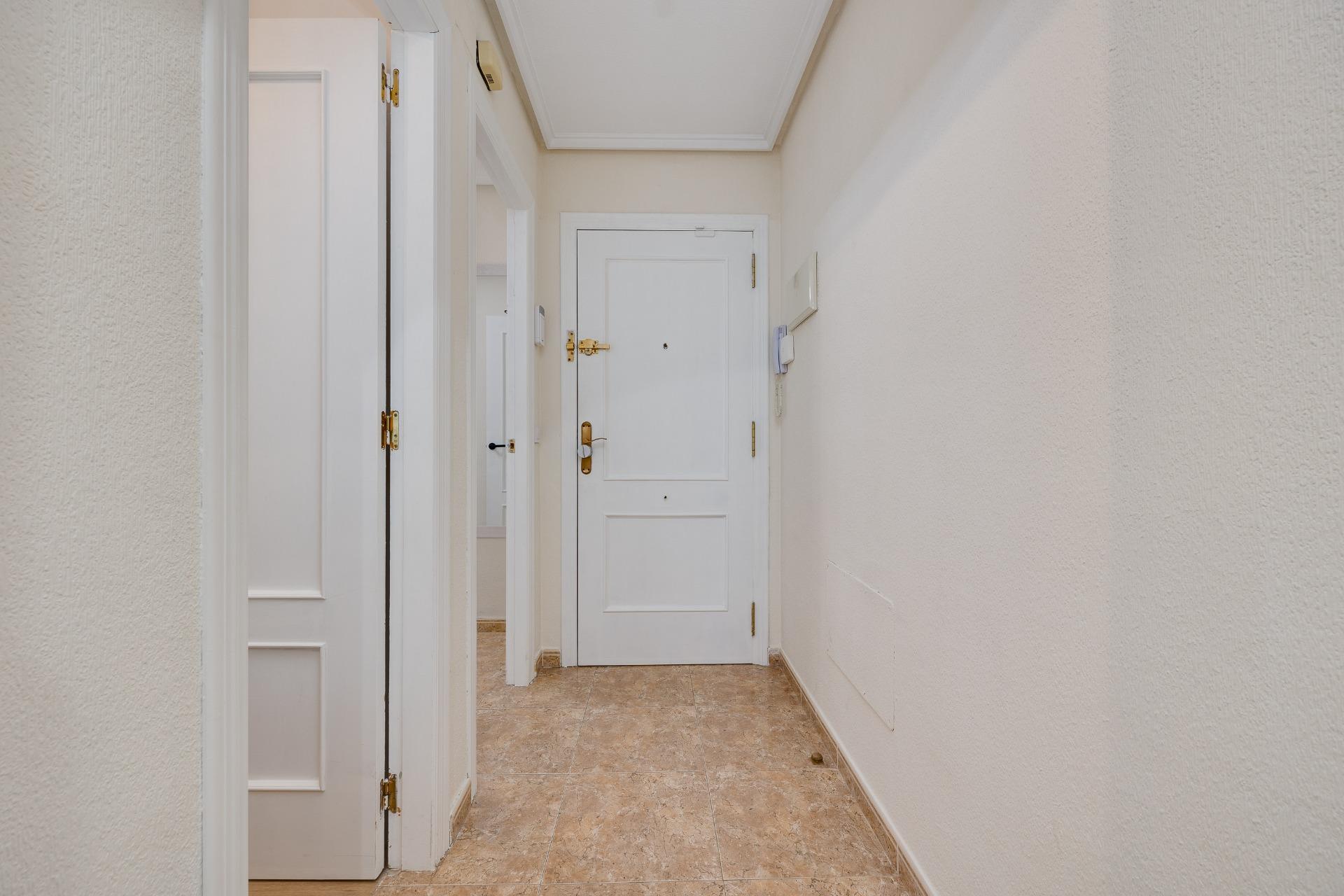 1 Bed, 1 Bath, ApartmentFor Sale, Torrevieja, Alicante