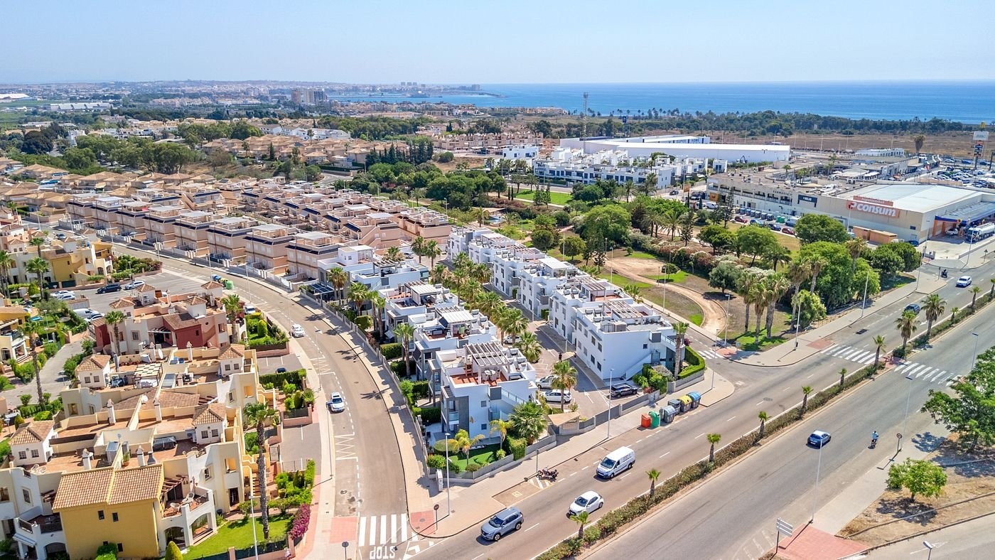 2 Bed, 2 Bath, HouseFor Sale, Punta Prima, Alicante