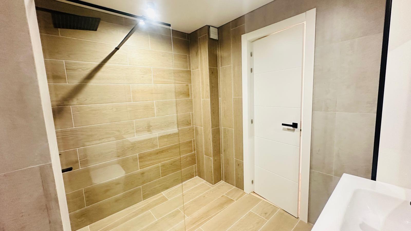 3 Bed, 1 Bath, ApartmentFor Sale, Torrevieja, Alicante