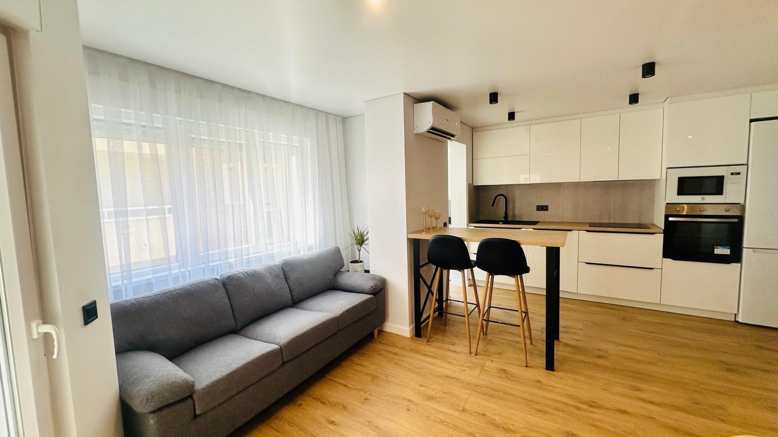 3 Bed, 1 Bath, ApartmentFor Sale, Torrevieja, Alicante