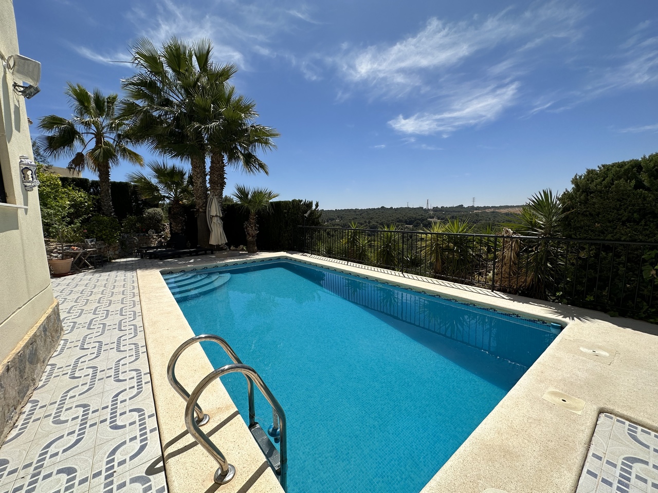 5 Bed, 4 Bath, HouseFor Sale, Villamartin, Alicante