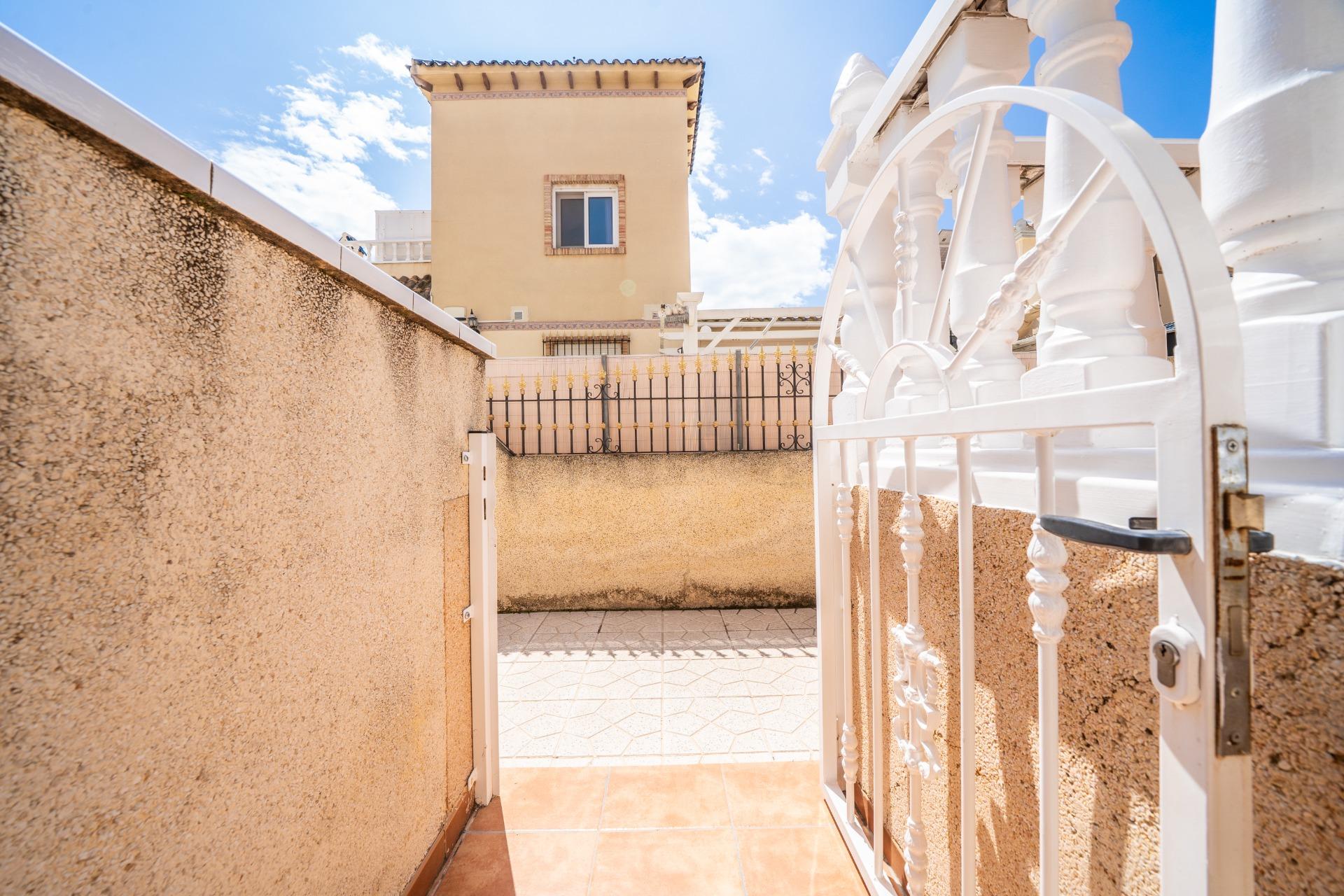 4 Bed, 3 Bath, HouseFor Sale, Orihuela Costa, Alicante