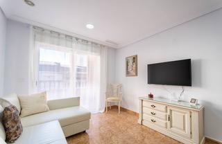 4 Bed, 2 Bath, ApartmentFor Sale, Torrevieja, Alicante
