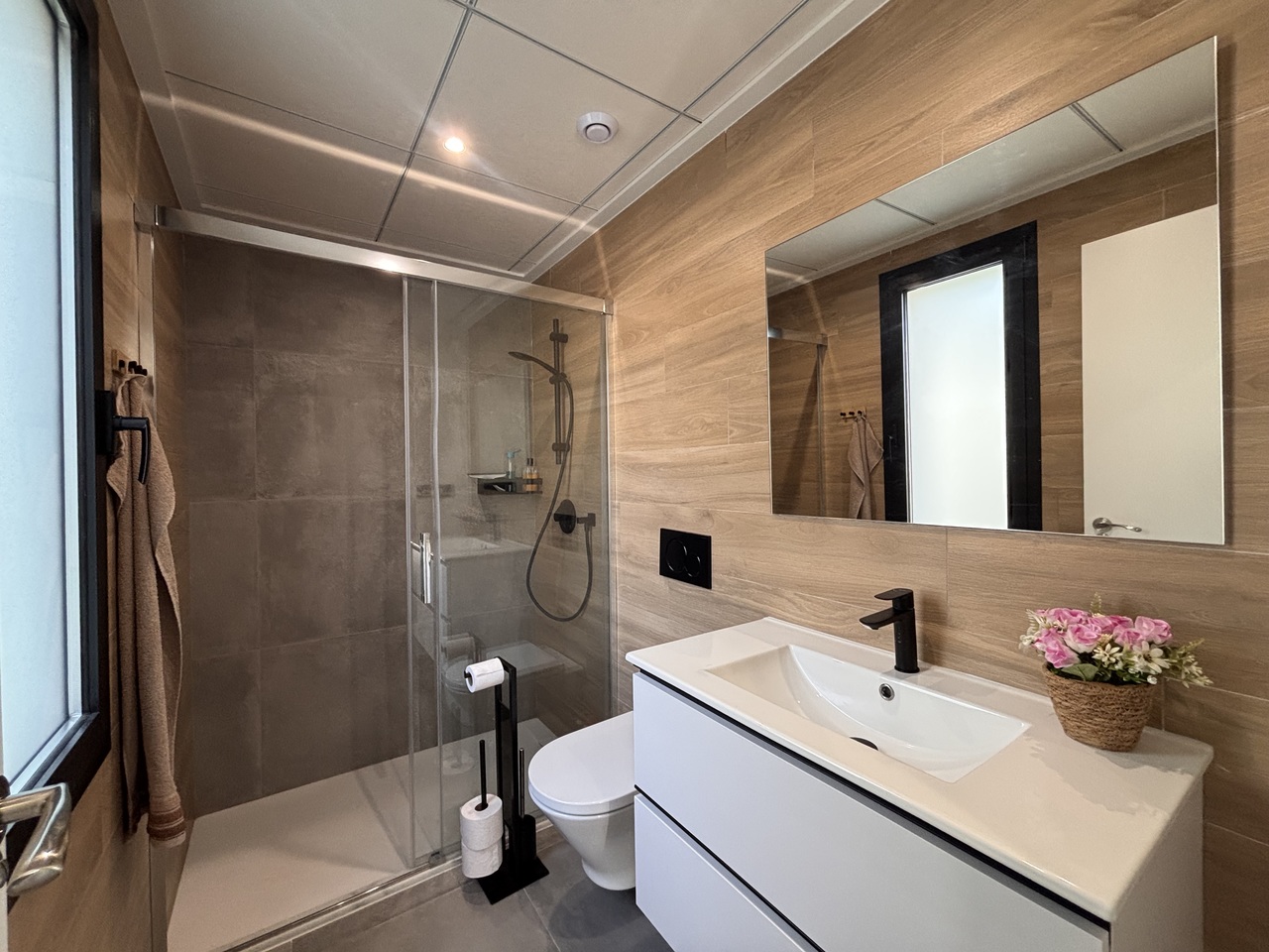 2 Bed, 2 Bath, HouseFor Sale, Villamartin, Alicante