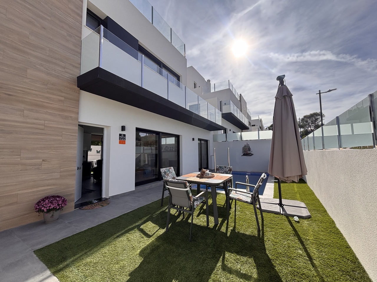 2 Bed, 2 Bath, HouseFor Sale, Villamartin, Alicante