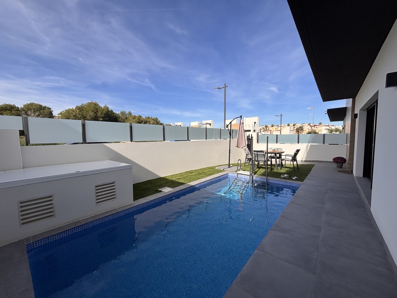 2 Bed, 2 Bath, HouseFor Sale, Villamartin, Alicante