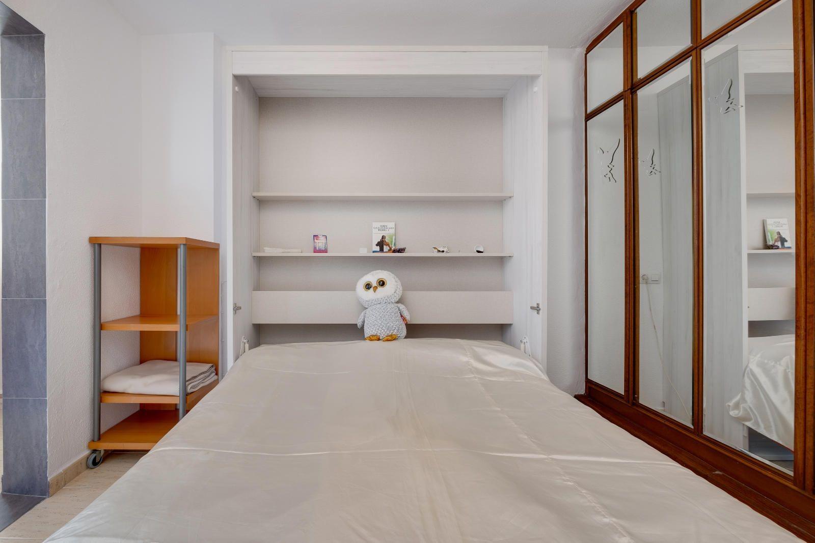 3 Bed, 1 Bath, ApartmentFor Sale, Torrevieja, Alicante