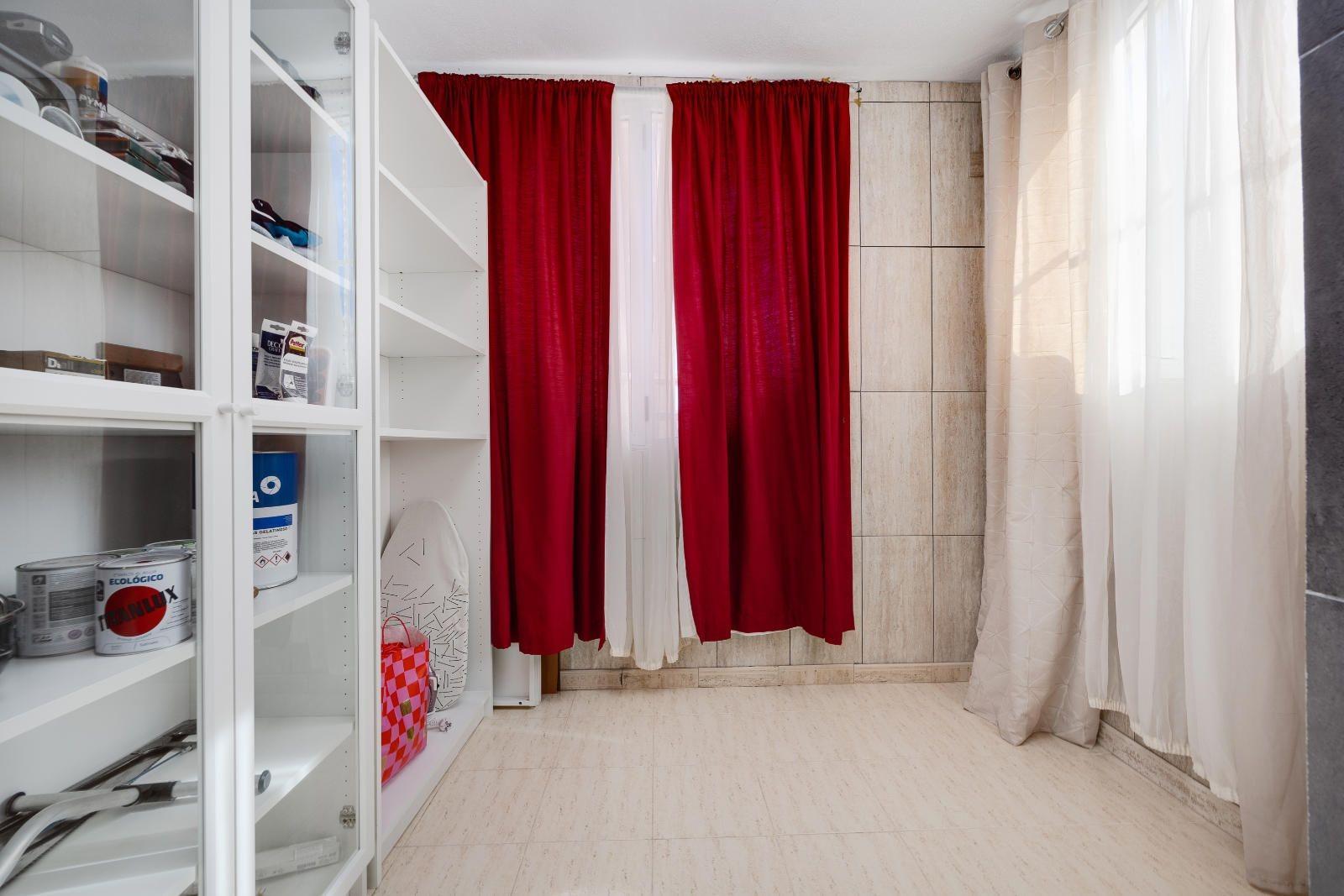 3 Bed, 1 Bath, ApartmentFor Sale, Torrevieja, Alicante