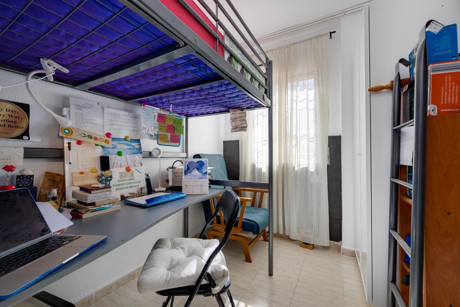 3 Bed, 1 Bath, ApartmentFor Sale, Torrevieja, Alicante