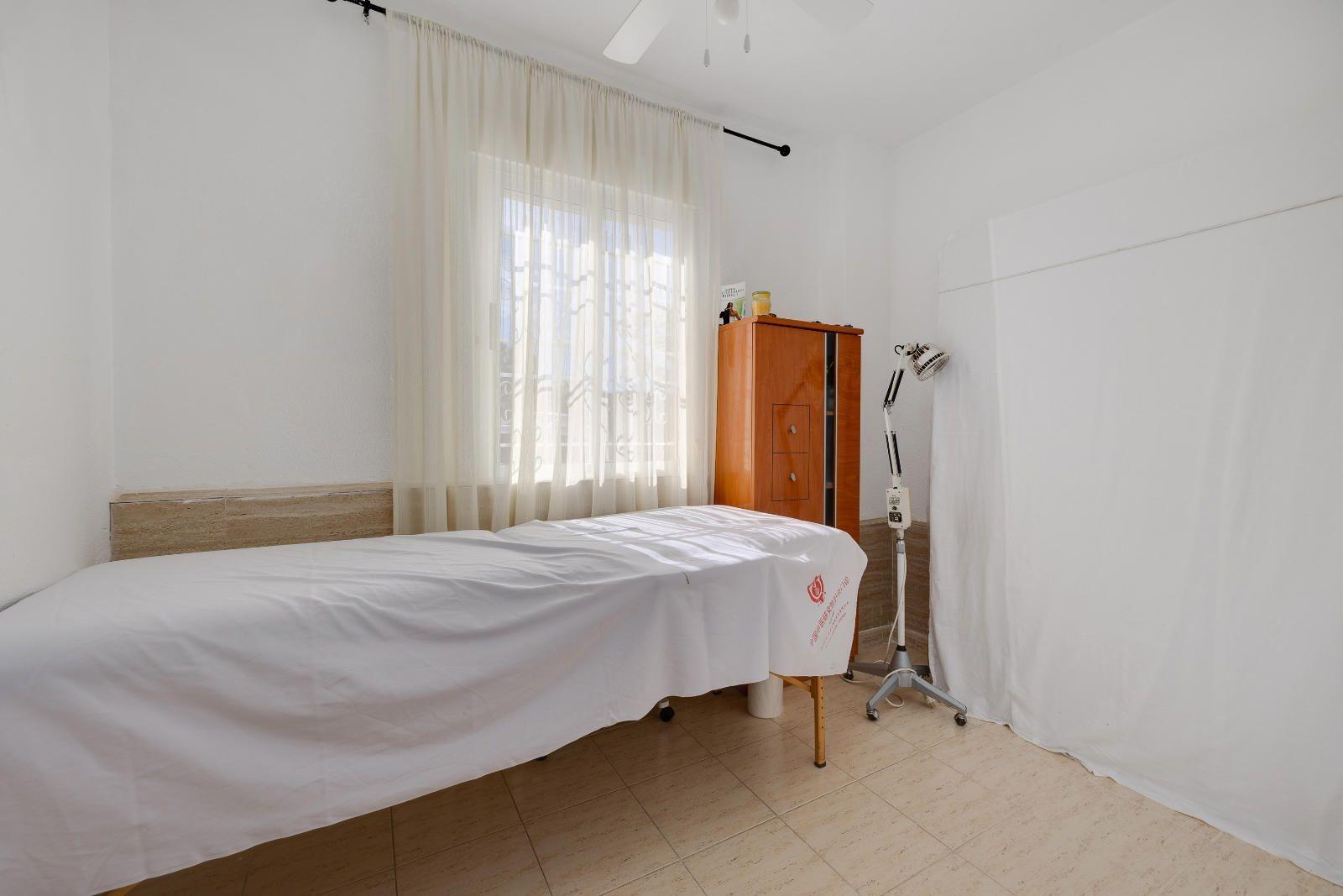 3 Bed, 1 Bath, ApartmentFor Sale, Torrevieja, Alicante