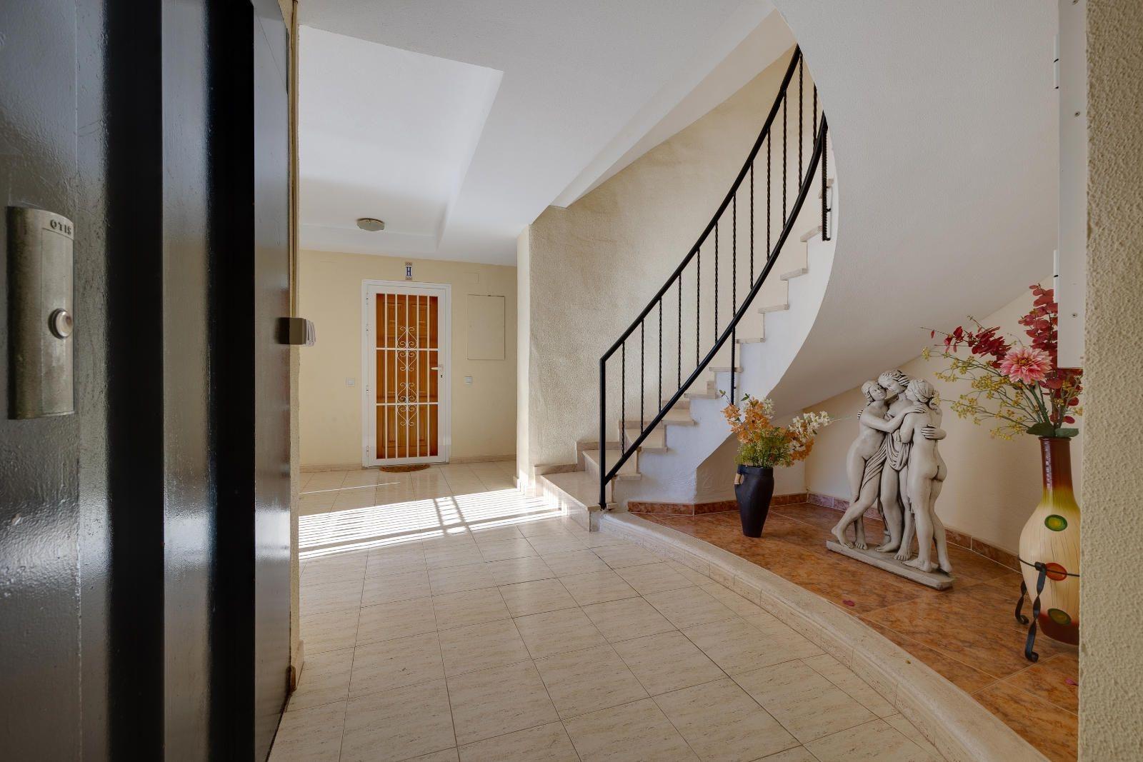 3 Bed, 1 Bath, ApartmentFor Sale, Torrevieja, Alicante