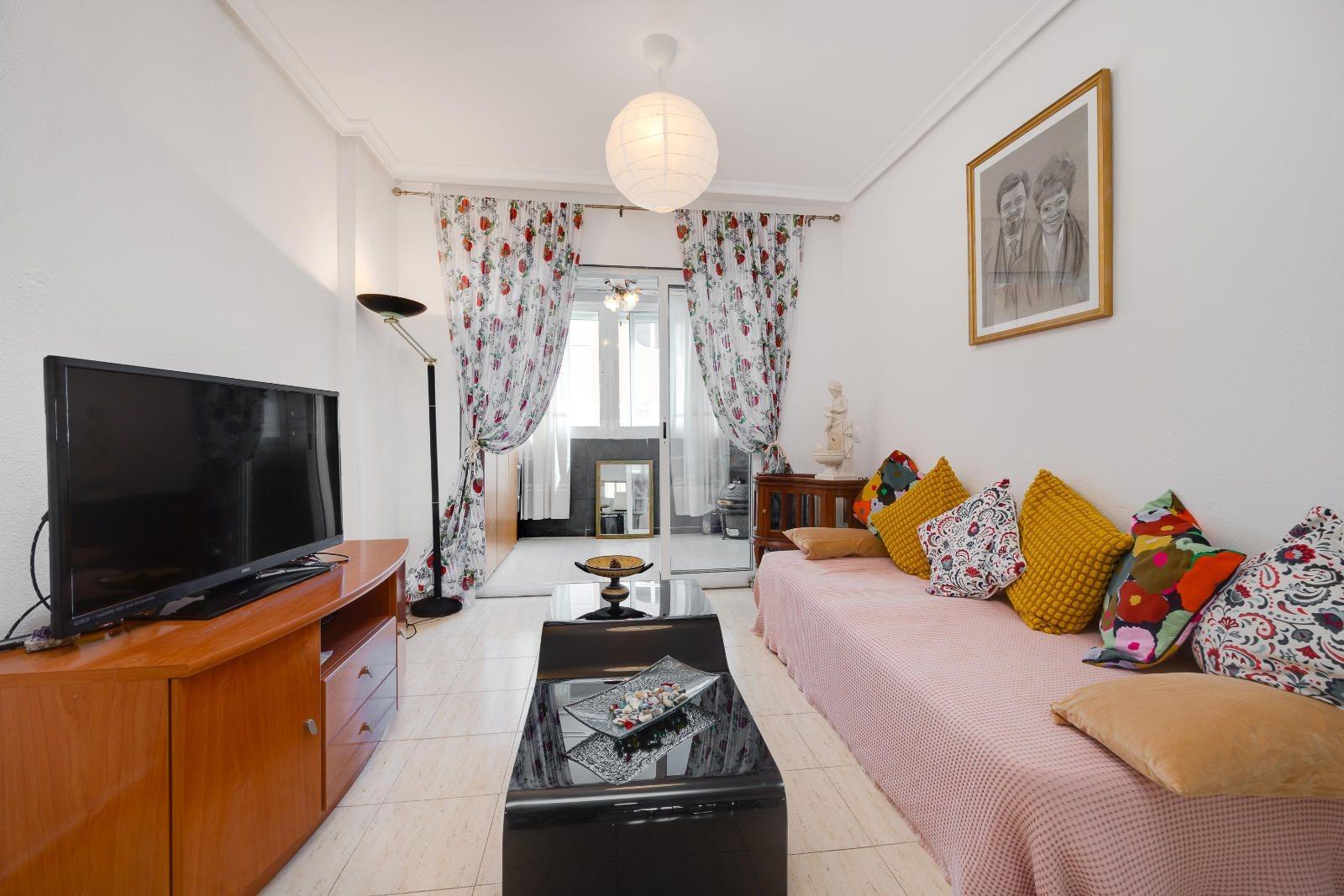 3 Bed, 1 Bath, ApartmentFor Sale, Torrevieja, Alicante