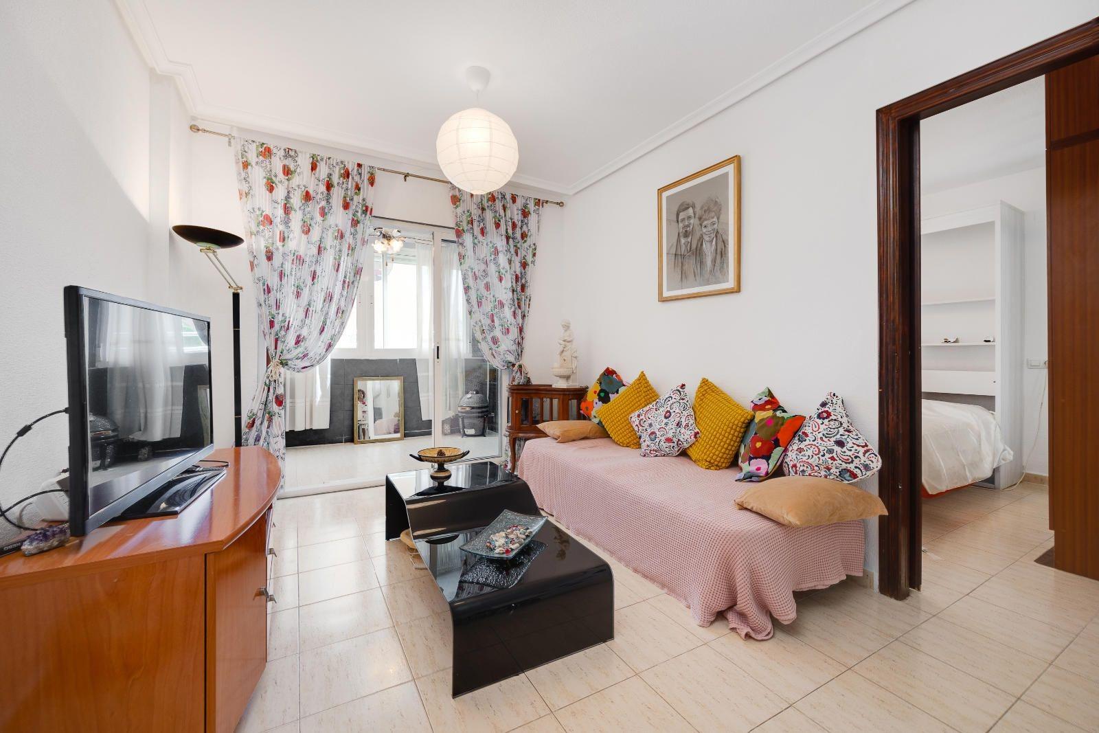 3 Bed, 1 Bath, ApartmentFor Sale, Torrevieja, Alicante