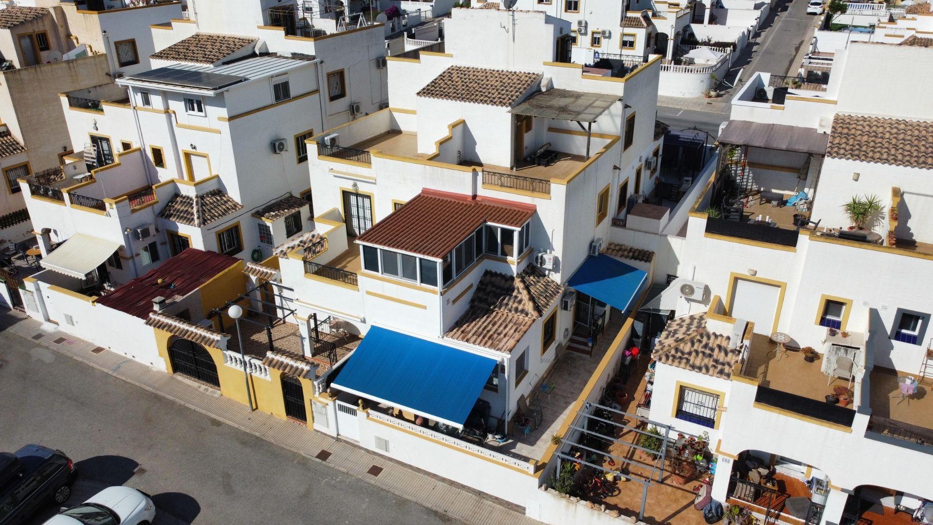 4 Bed, 2 Bath, HouseFor Sale, Torrevieja, Alicante