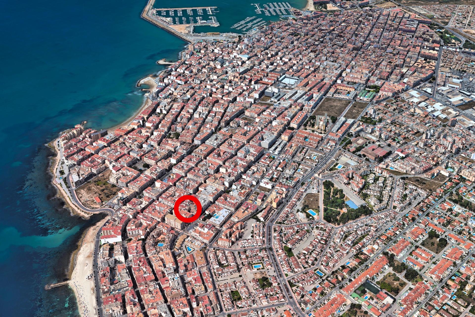 2 Bed, 1 Bath, ApartmentFor Sale, Torrevieja, Alicante