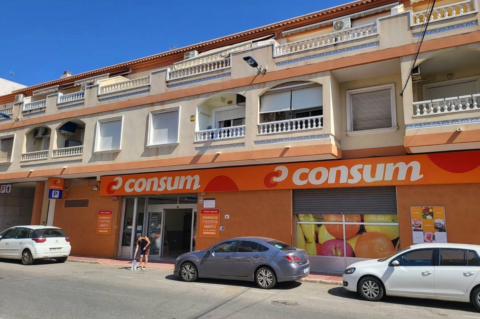 2 Bed, 1 Bath, ApartmentFor Sale, Torrevieja, Alicante