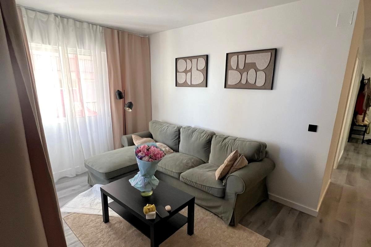 2 Bed, 1 Bath, ApartmentFor Sale, Torrevieja, Alicante