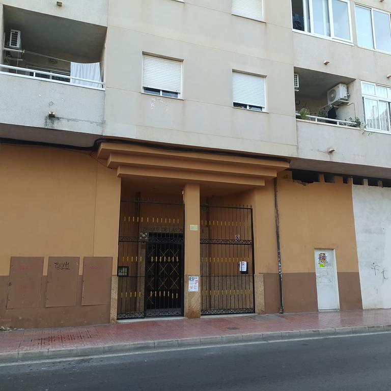 2 Bed, 1 Bath, ApartmentFor Sale, Torrevieja, Alicante