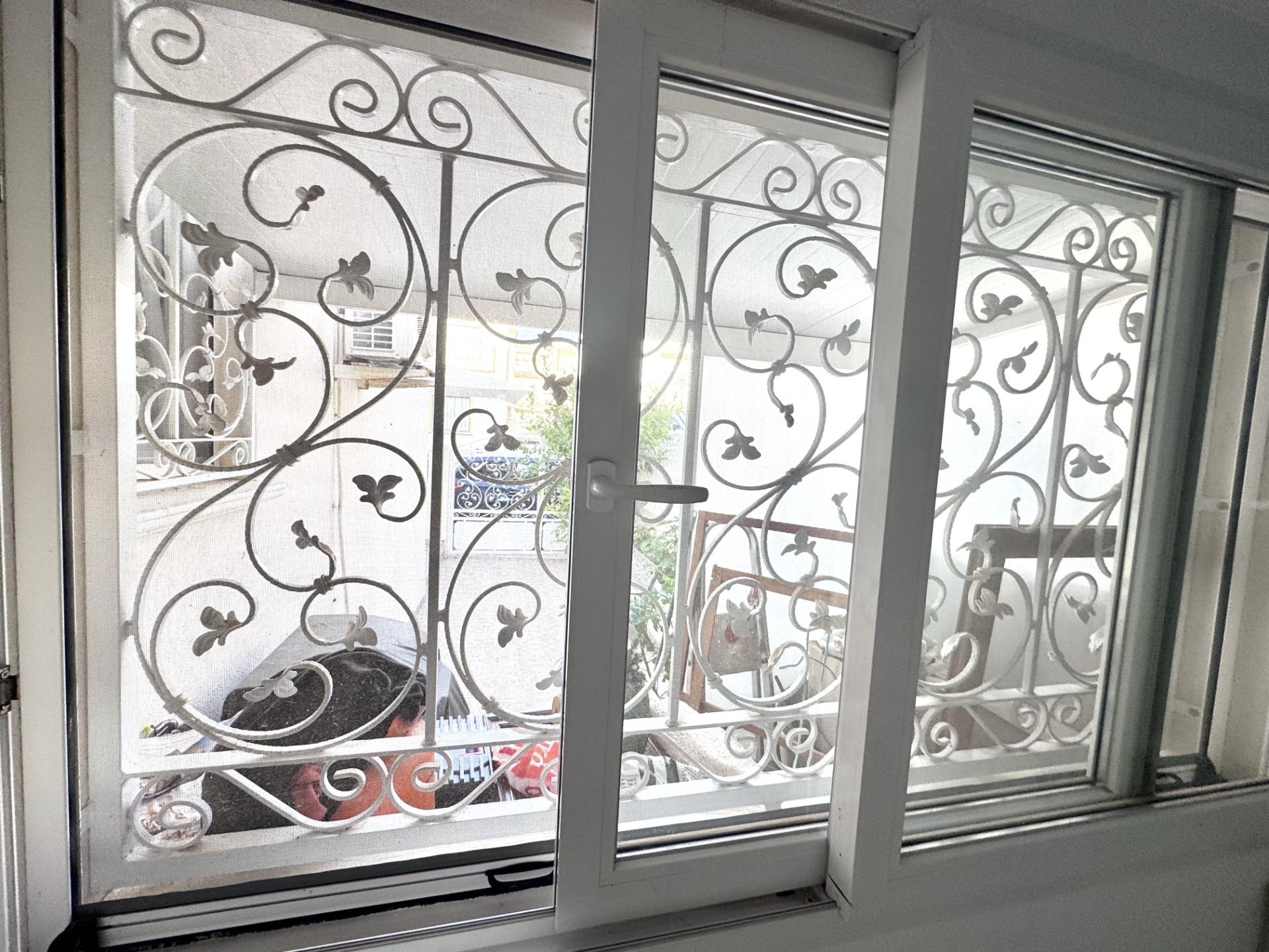 5 Bed, 2 Bath, HouseFor Sale, Orihuela Costa, Alicante