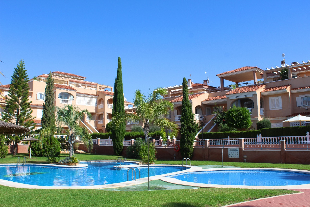 2 Bed, 2 Bath, ApartmentFor Sale, Orihuela Costa, Alicante