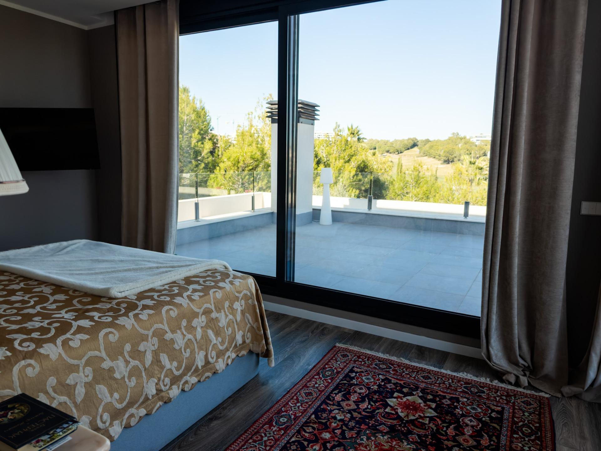 6 Bed, 4 Bath, HouseFor Sale, Orihuela, Alicante