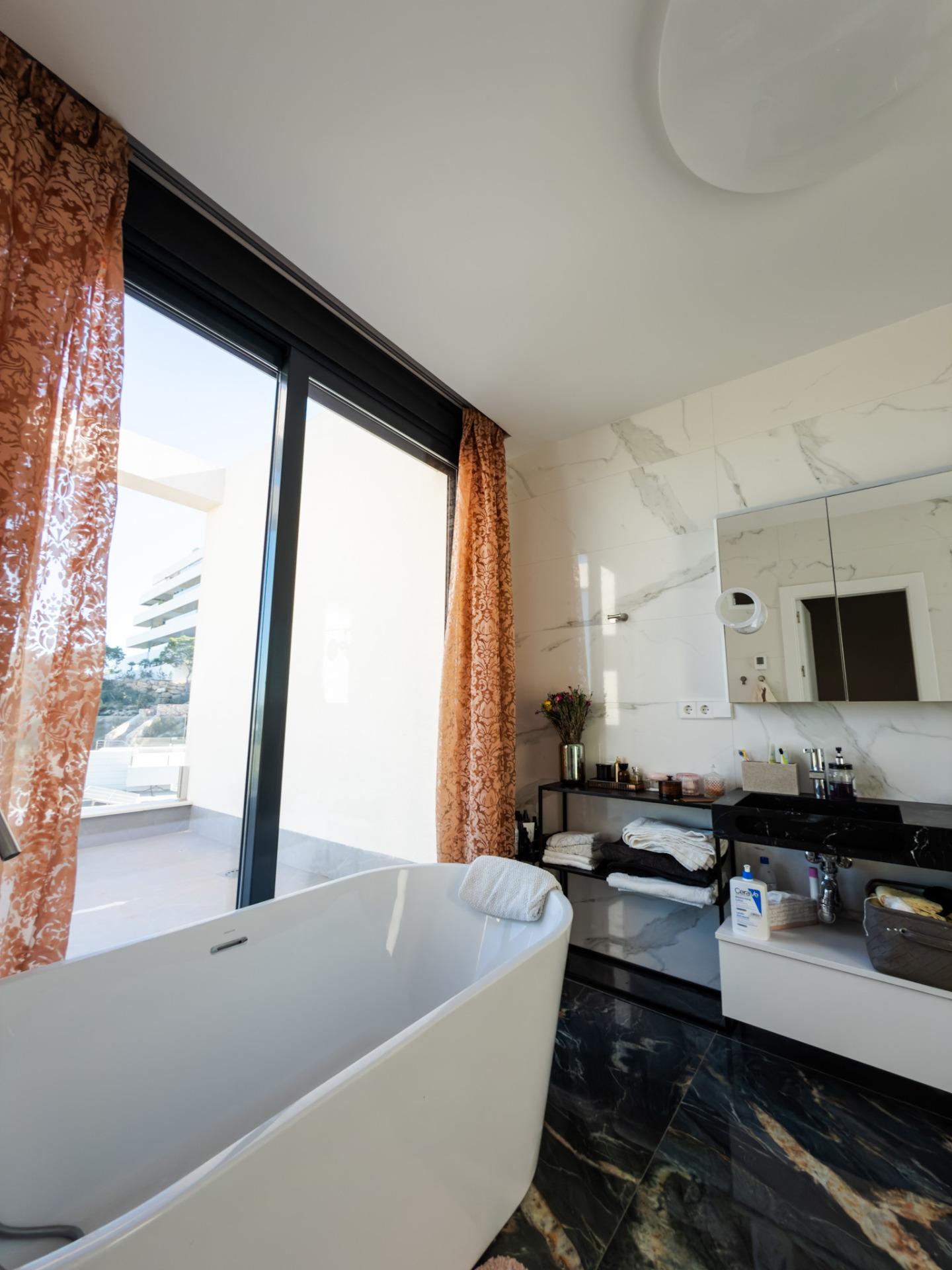 6 Bed, 4 Bath, HouseFor Sale, Orihuela, Alicante