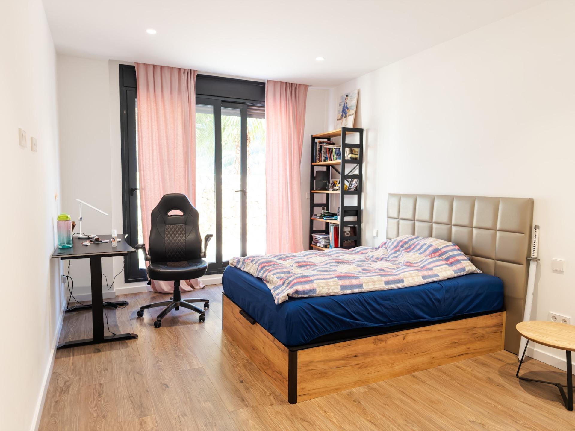 6 Bed, 4 Bath, HouseFor Sale, Orihuela, Alicante