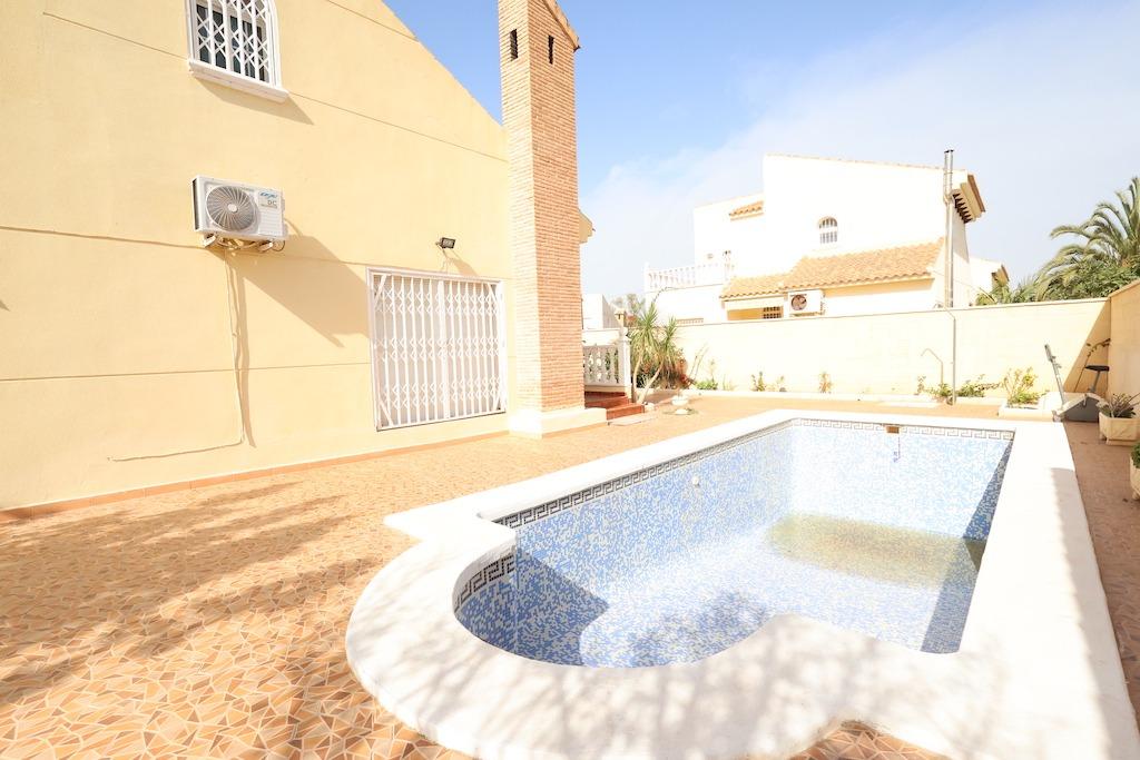 4 Bed, 3 Bath, HouseFor Sale, Orihuela Costa, Alicante
