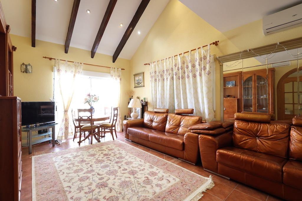 4 Bed, 3 Bath, HouseFor Sale, Orihuela Costa, Alicante