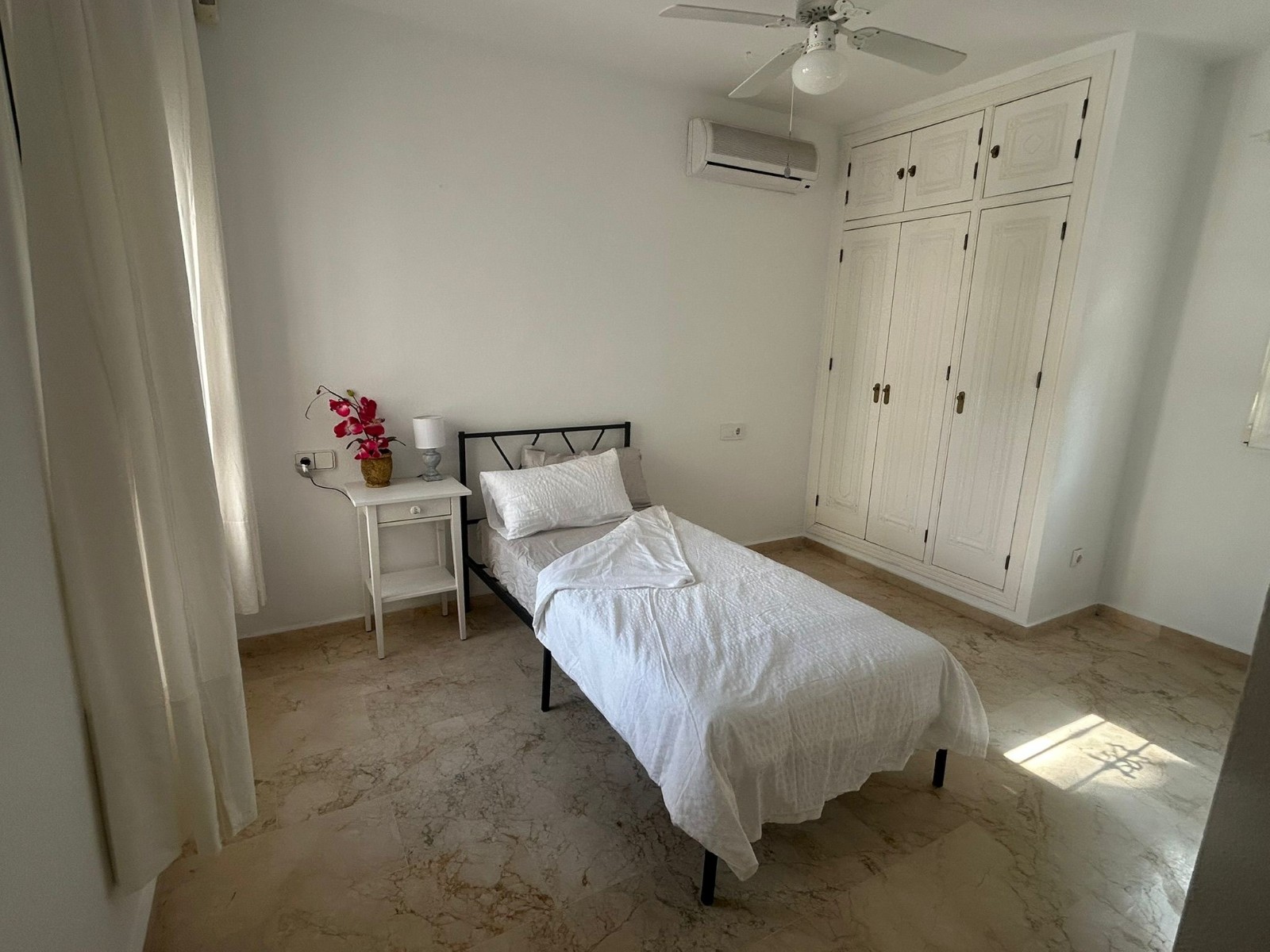 5 Bed, 3 Bath, HouseFor Sale, Orihuela Costa, Alicante