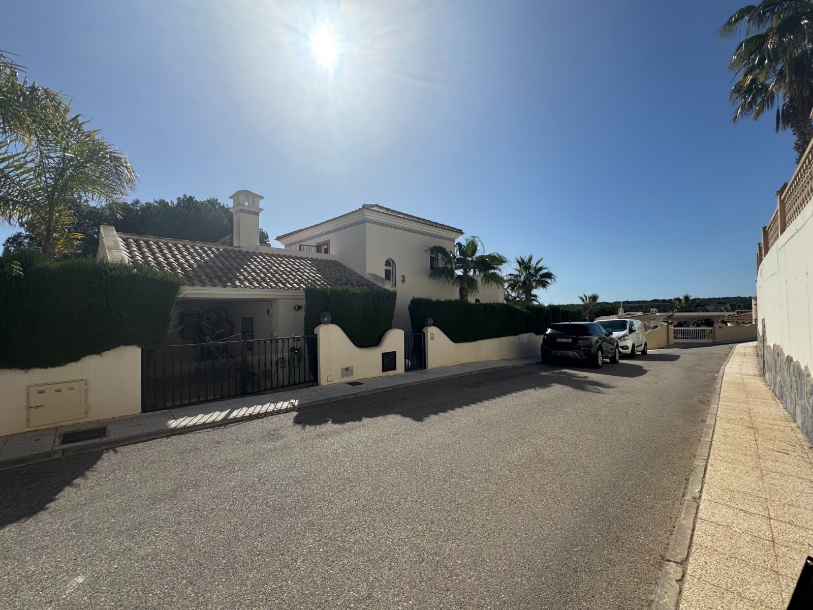 5 Bed, 3 Bath, HouseFor Sale, Orihuela Costa, Alicante