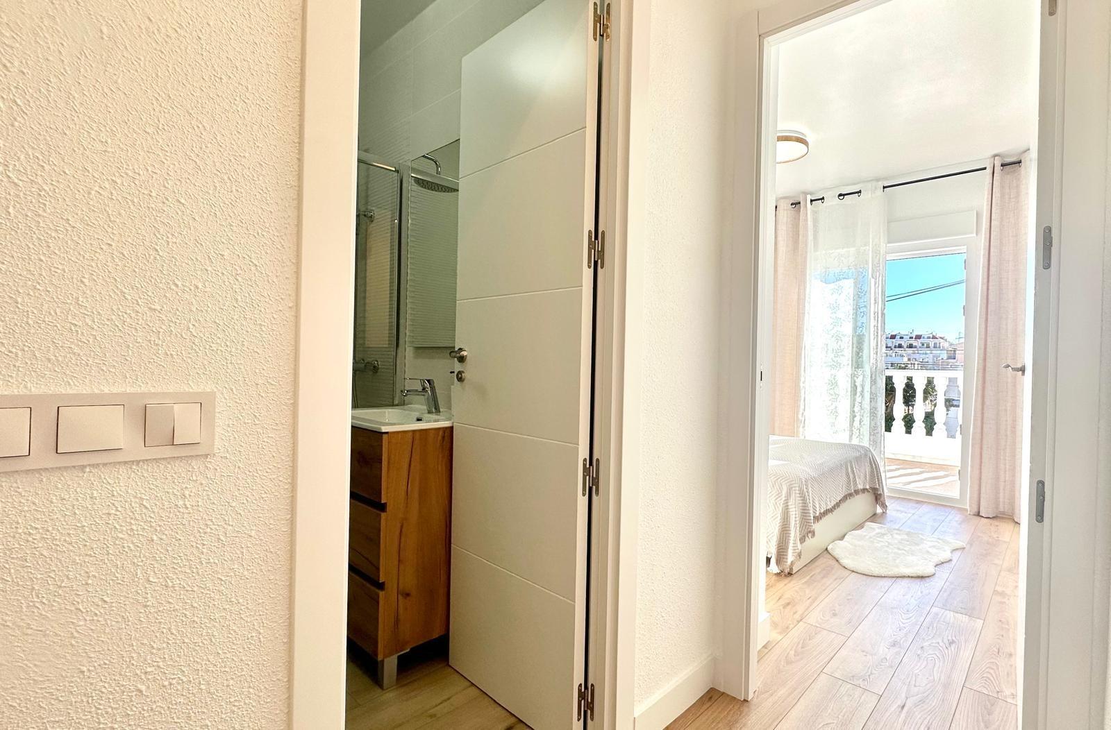 3 Bed, 2 Bath, HouseFor Sale, Torrevieja, Alicante