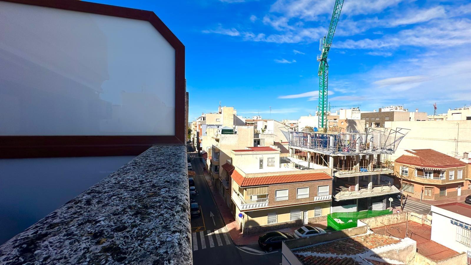 2 Bed, 1 Bath, ApartmentFor Sale, Torrevieja, Alicante