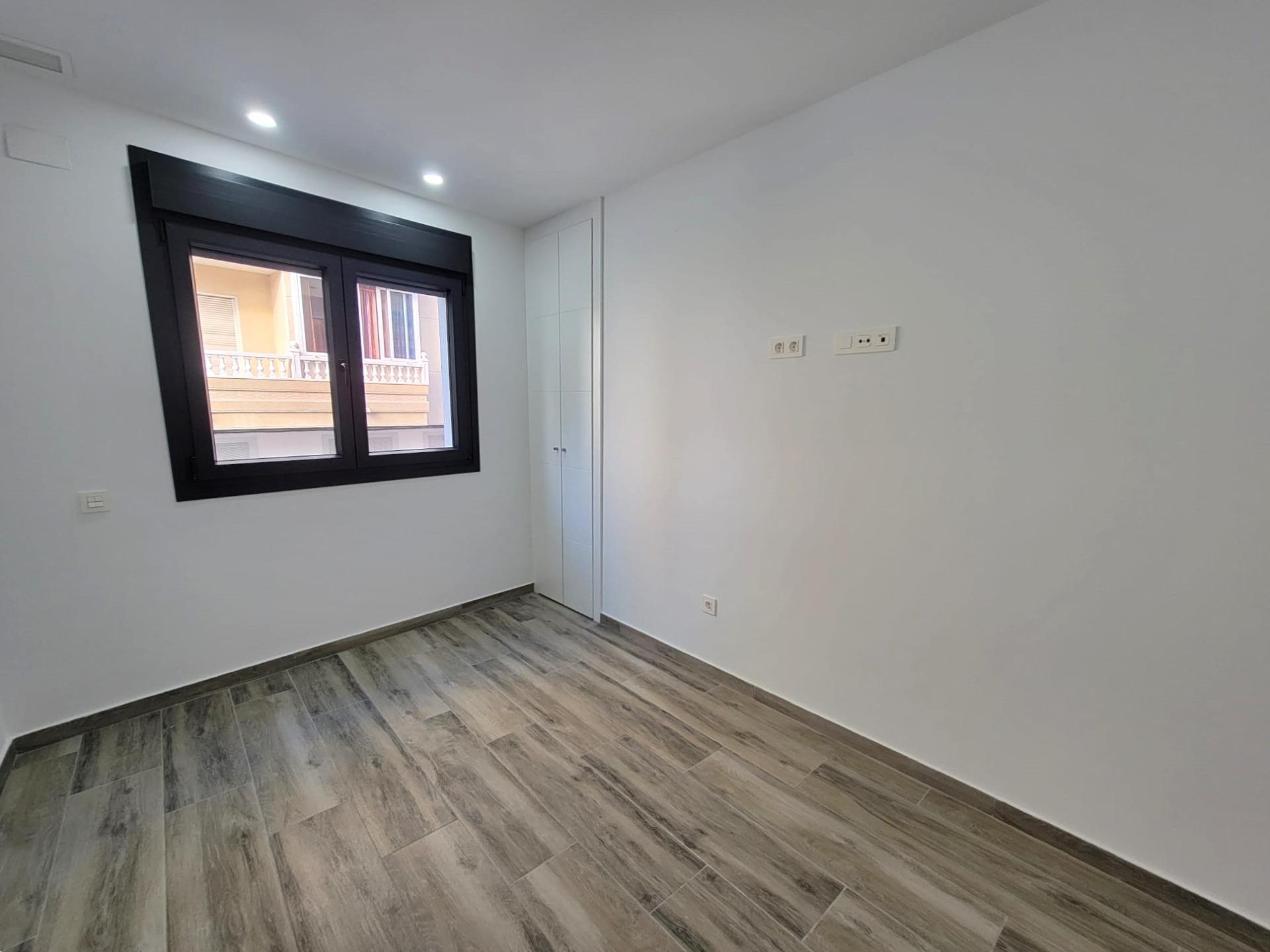 3 Bed, 3 Bath, ApartmentFor Sale, Torrevieja, Alicante