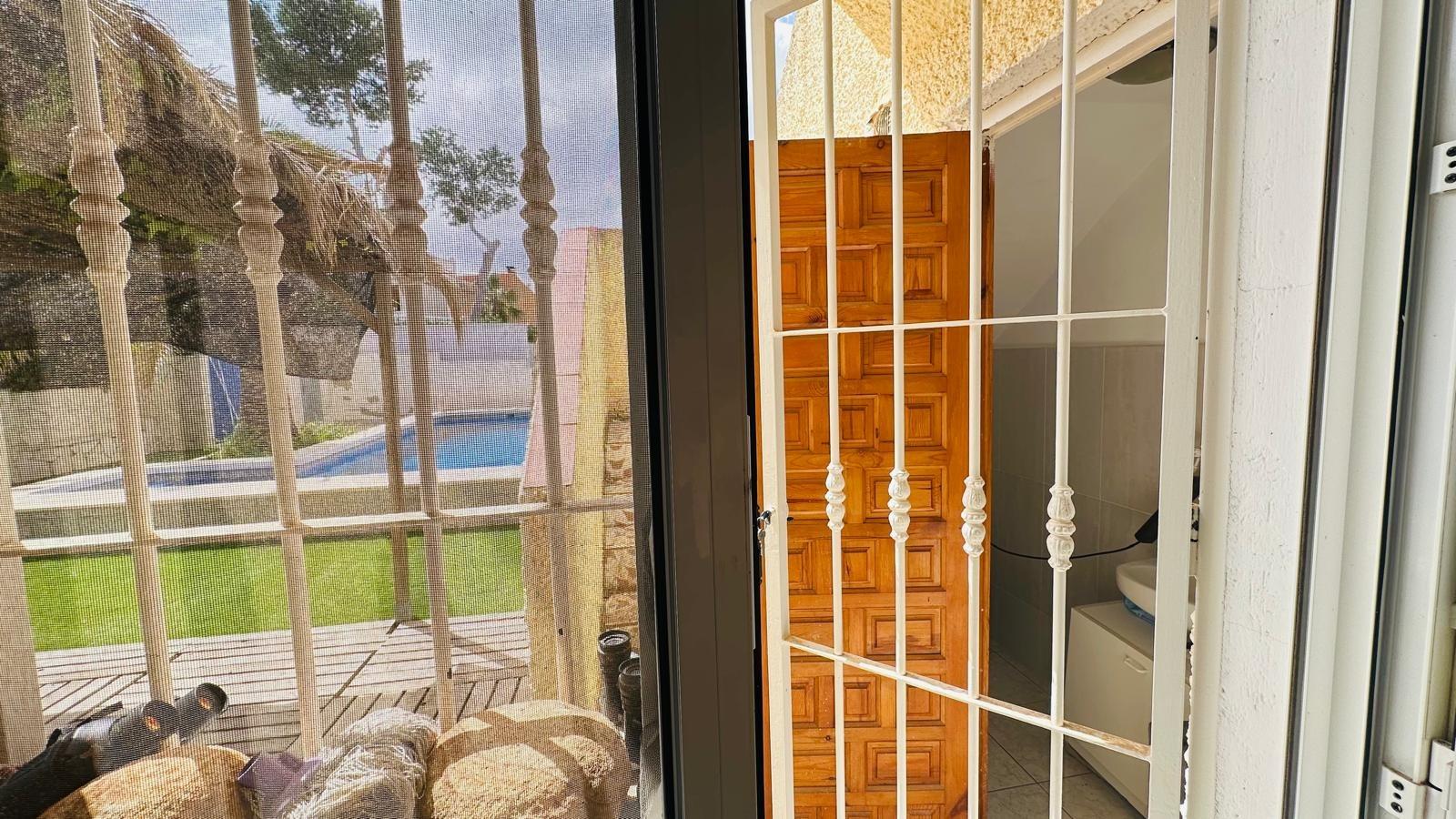 2 Bed, 1 Bath, HouseFor Sale, Orihuela, Alicante