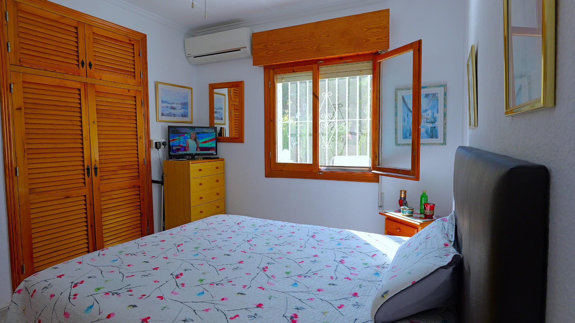 2 Bed, 1 Bath, HouseFor Sale, Torrevieja, Alicante