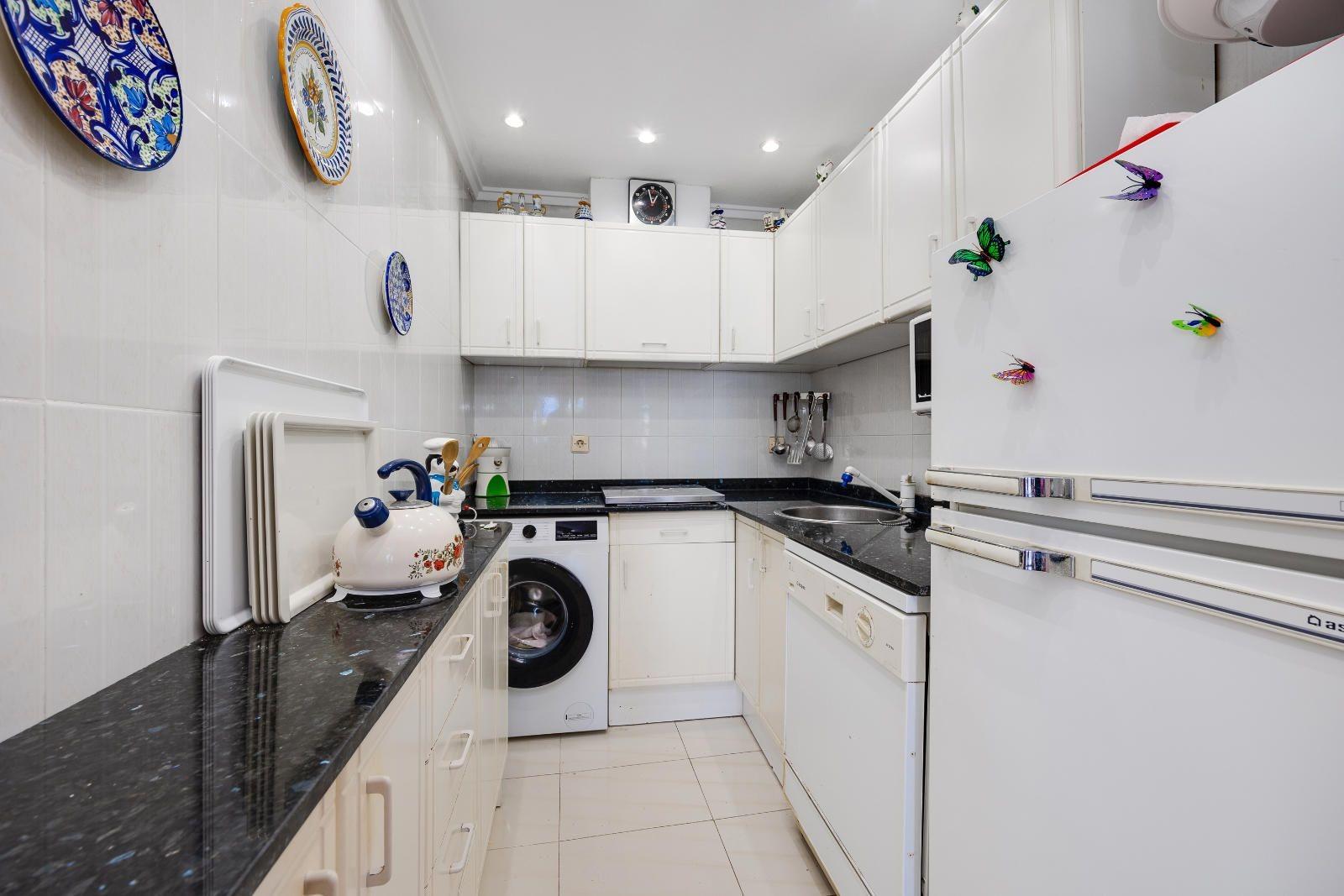 1 Bed, 1 Bath, ApartmentFor Sale, Torrevieja, Alicante